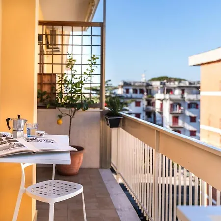 Flat Gentile, Sorrento, Floor 2br Flat, Balcony * Sorrent
