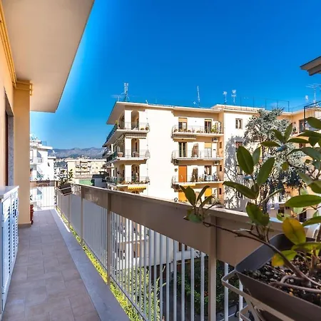 Апартаменты Flat Gentile, Sorrento, Floor 2br Flat, Balcony